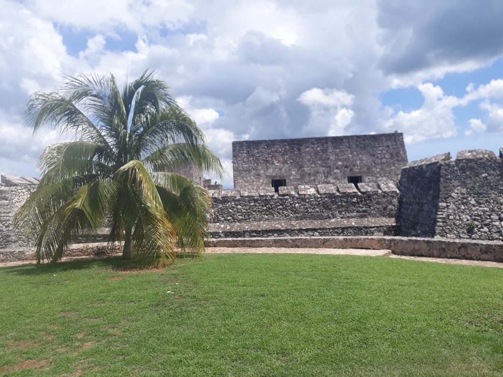Day Trip From Cancun to Bacalar the fort