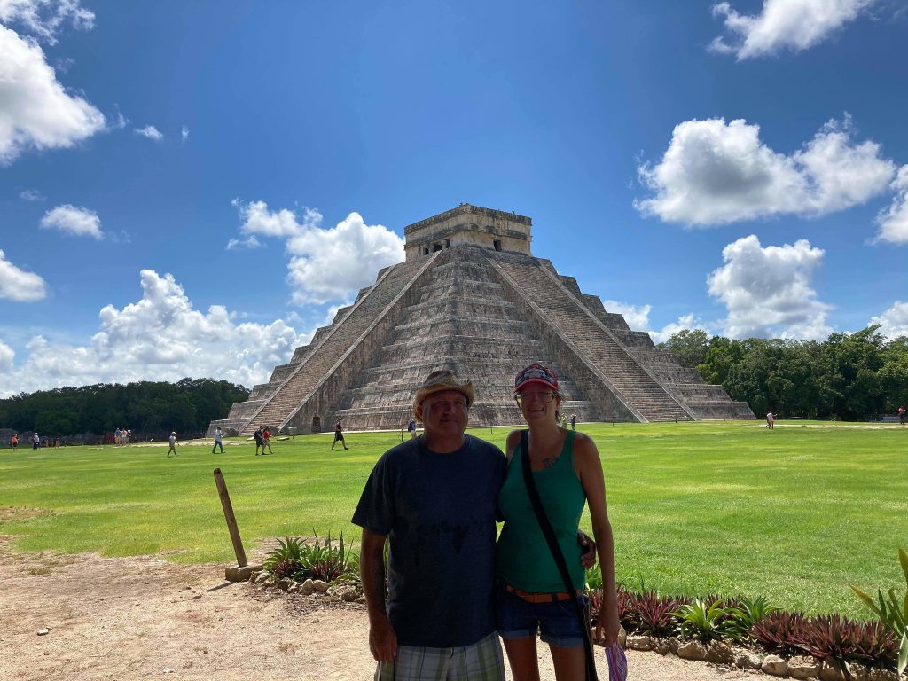 Day Trip from Cancun to Chichen Itza - Paul and Natasha