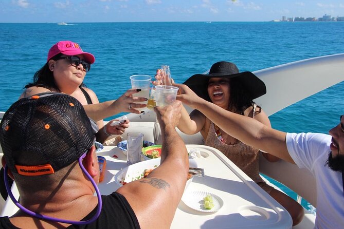 Private Yacht Rentals in Cancun 2